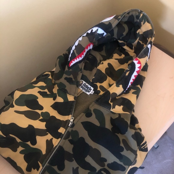Bathing Ape Sweater - Picture 3 of 7
